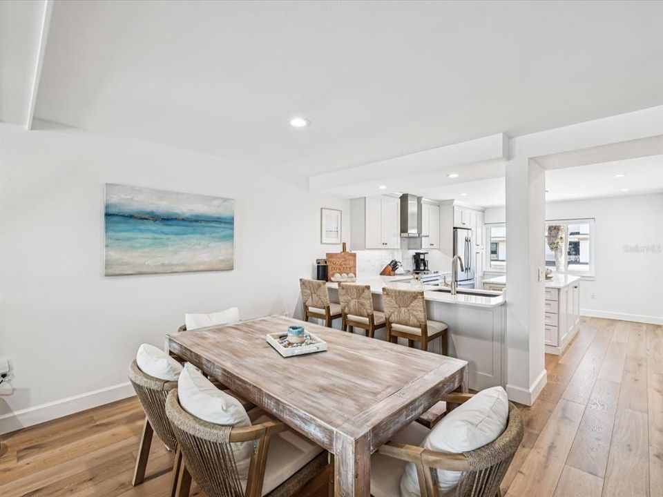 En Venta: $1,498,000 (4 camas, 2 baños, 2250 Pies cuadrados)