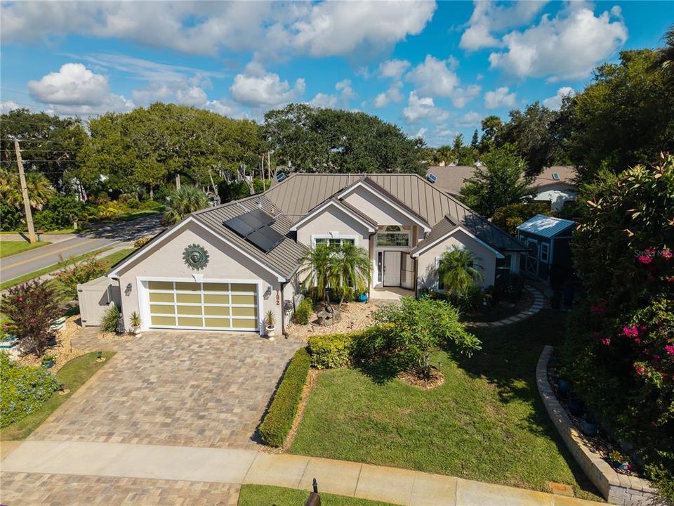 合同活跃: $899,000 (3 贝兹, 3 浴室, 2546 平方英尺)