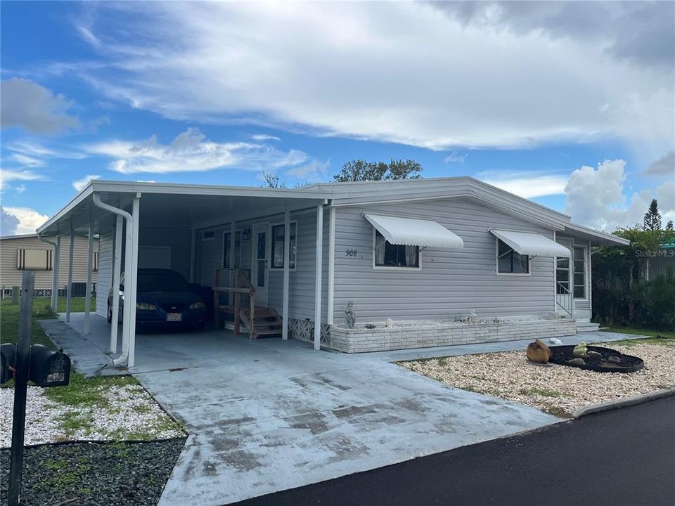 Recently Sold: $115,000 (2 beds, 2 baths, 864 Square Feet)