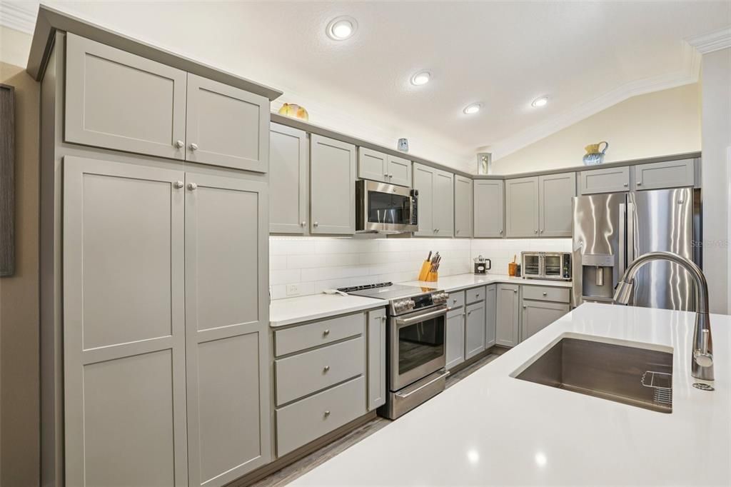 待售: $650,000 (3 贝兹, 2 浴室, 1944 平方英尺)