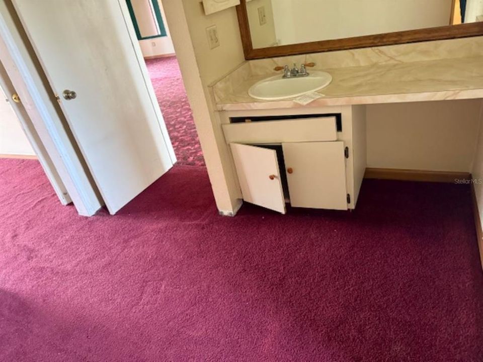 Active With Contract: $115,000 (3 beds, 2 baths, 1878 Square Feet)