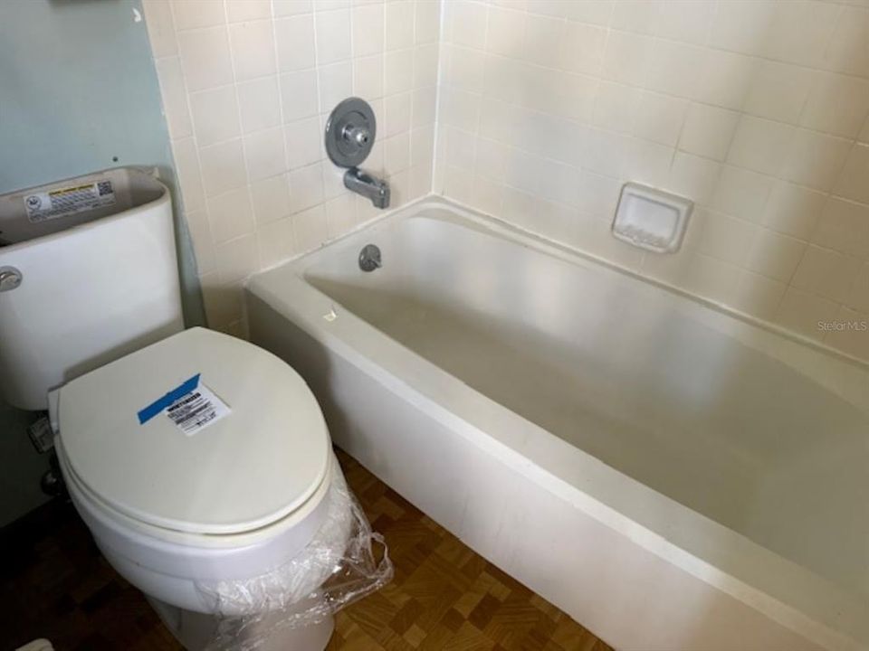 Active With Contract: $115,000 (3 beds, 2 baths, 1878 Square Feet)