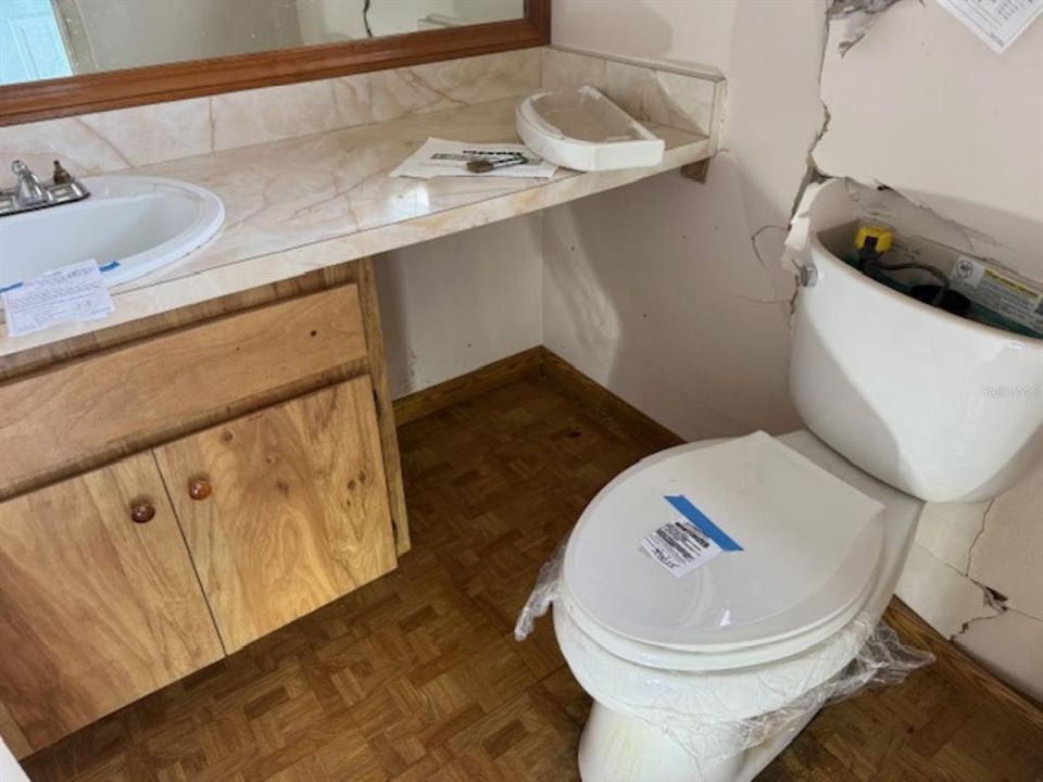 Active With Contract: $115,000 (3 beds, 2 baths, 1878 Square Feet)