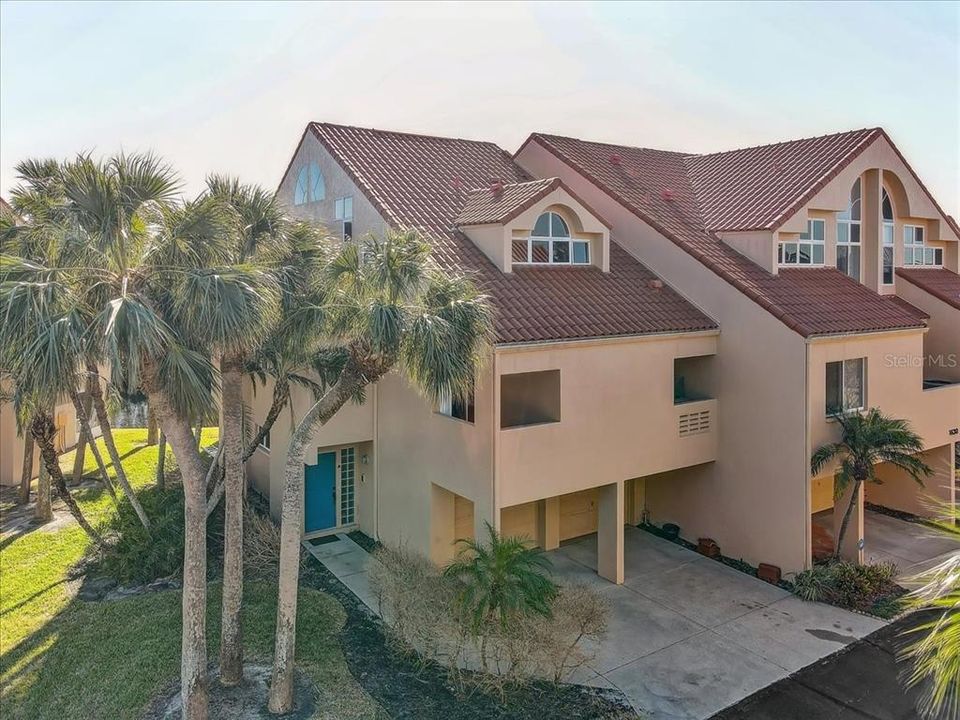 На продажу: $599,000 (2 спален, 3 ванн, 2168 Квадратных фут)