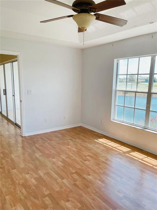 待售: $230,000 (3 贝兹, 2 浴室, 1337 平方英尺)