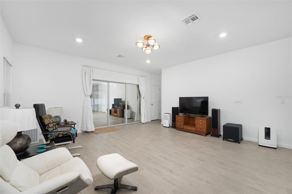 待售: $350,000 (3 贝兹, 2 浴室, 1779 平方英尺)