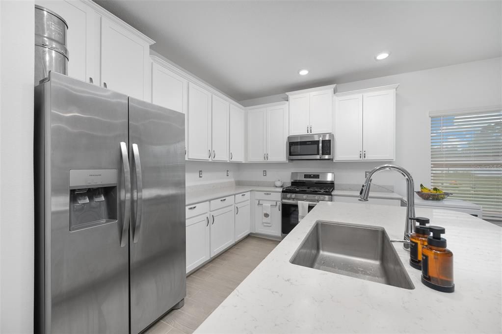 待售: $350,000 (3 贝兹, 2 浴室, 1779 平方英尺)