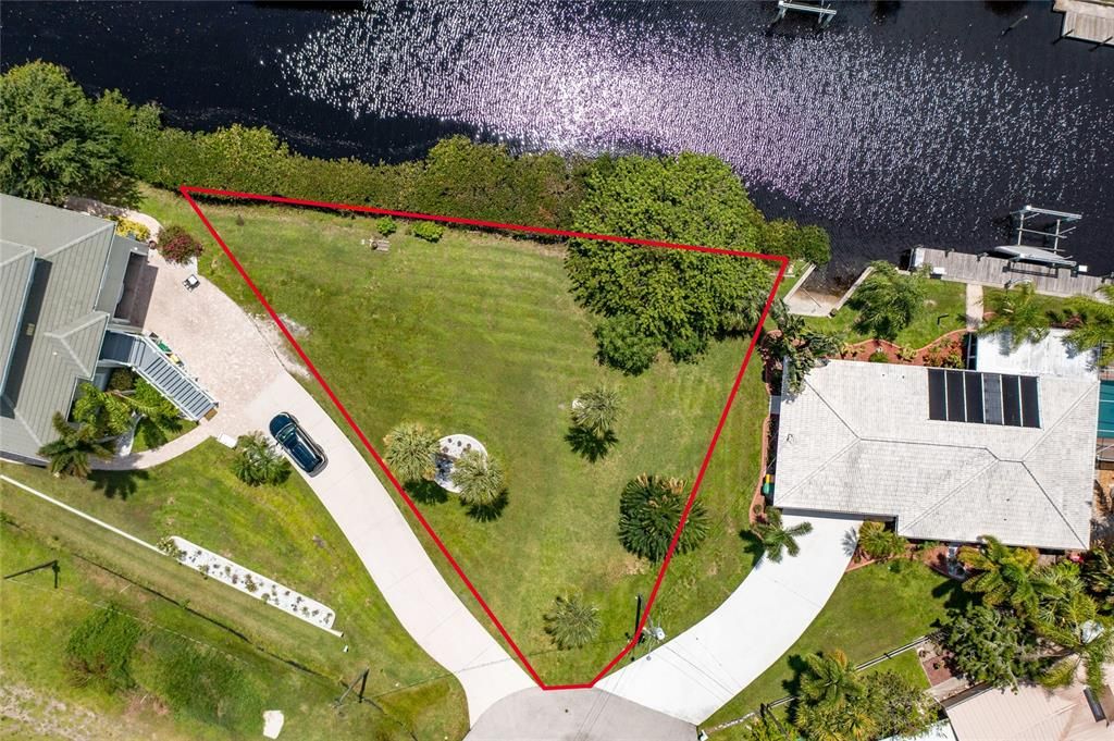 待售: $145,000 (0.37 acres)