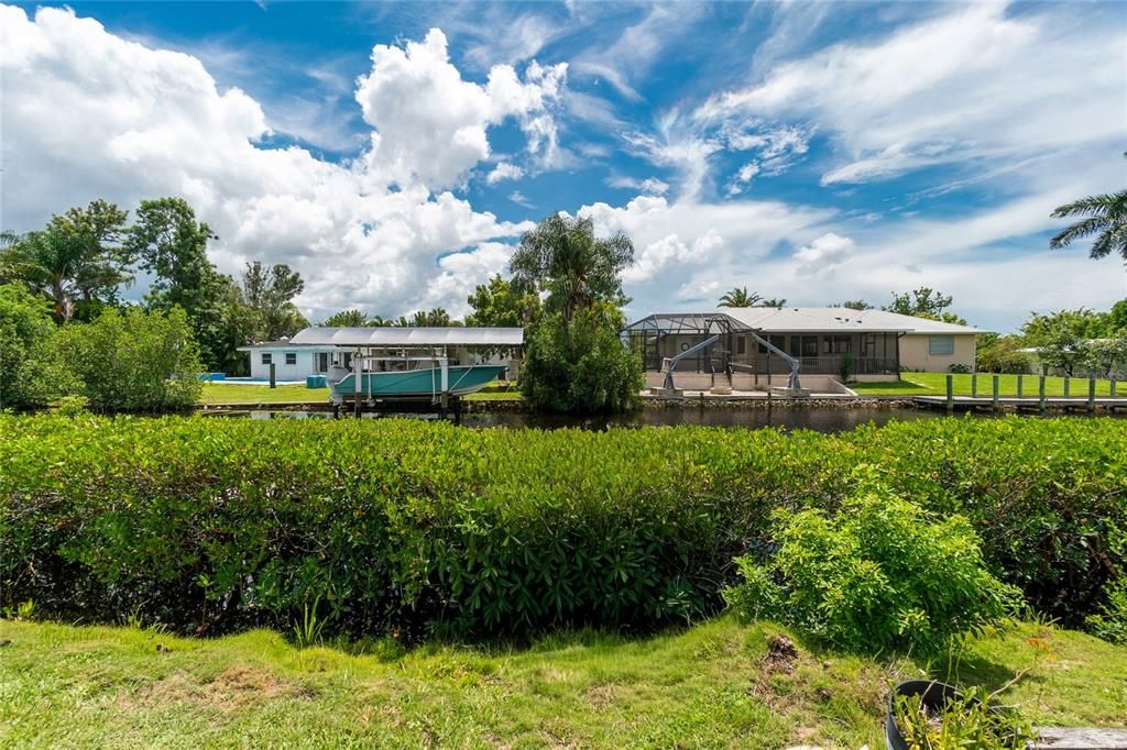 待售: $145,000 (0.37 acres)