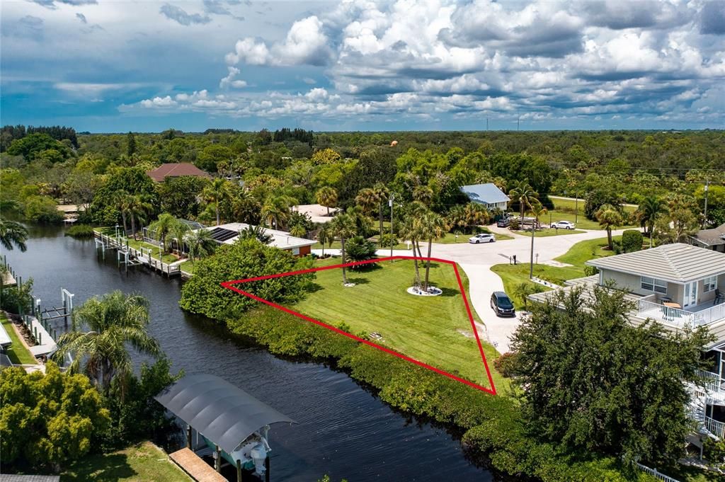 待售: $145,000 (0.37 acres)