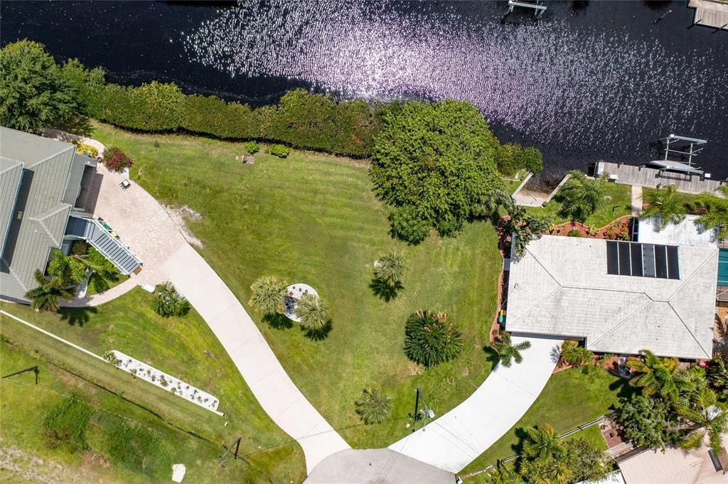 待售: $145,000 (0.37 acres)