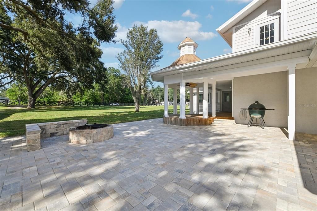 待售: $999,999 (5 贝兹, 3 浴室, 3654 平方英尺)