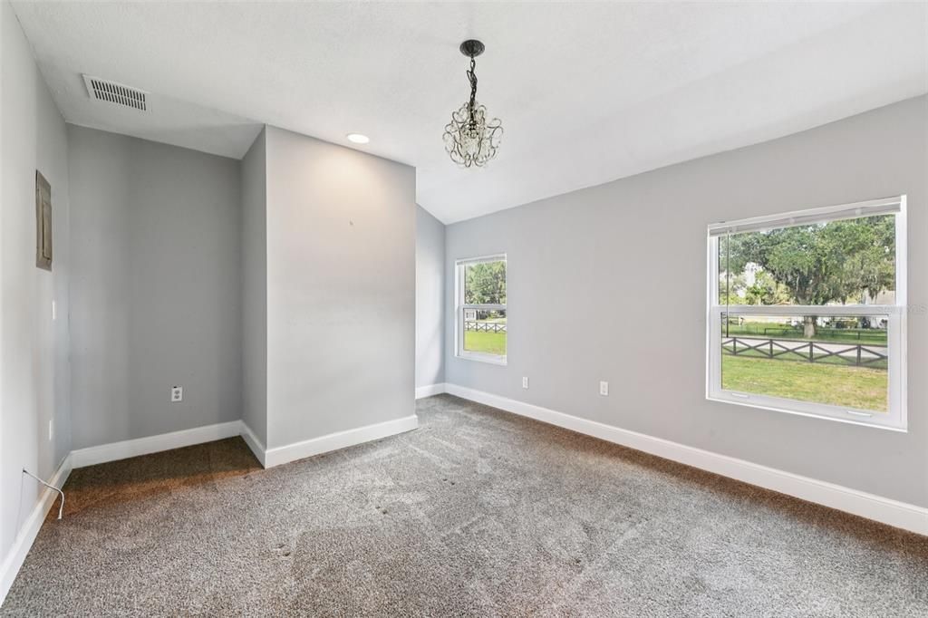 待售: $999,999 (5 贝兹, 3 浴室, 3654 平方英尺)