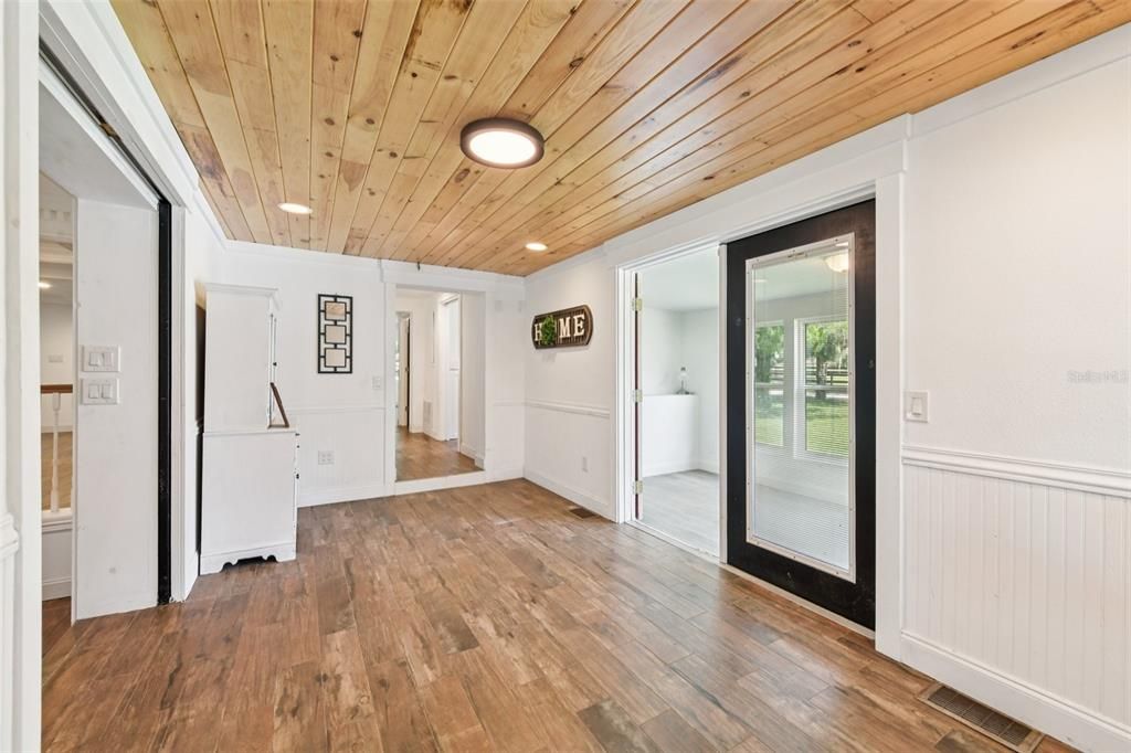 待售: $999,999 (5 贝兹, 3 浴室, 3654 平方英尺)