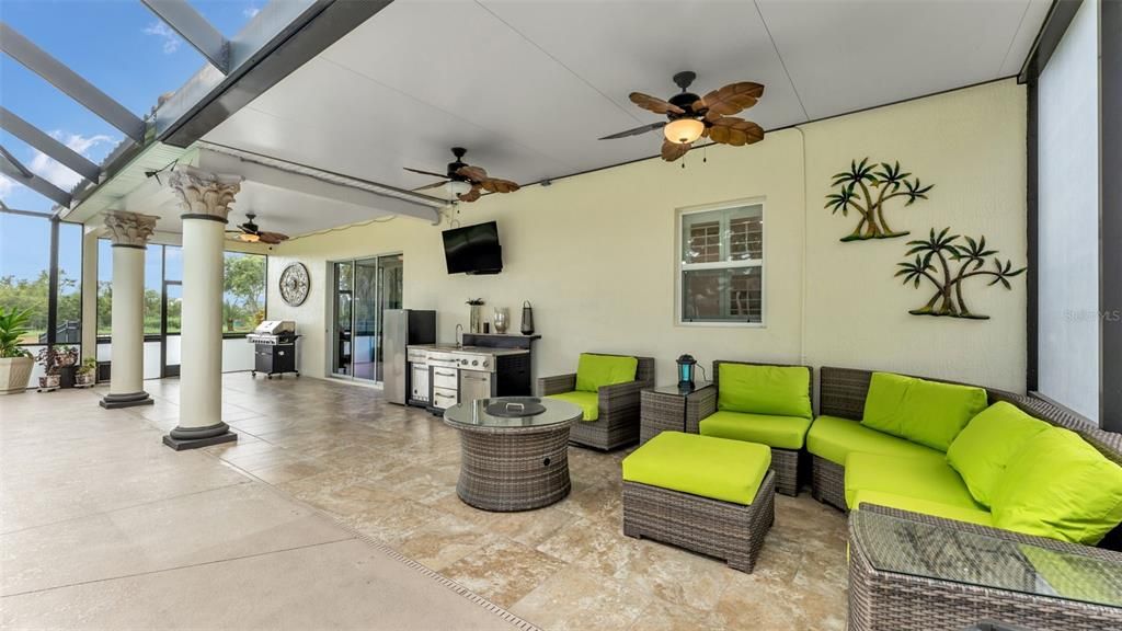 En Venta: $999,900 (5 camas, 4 baños, 4356 Pies cuadrados)