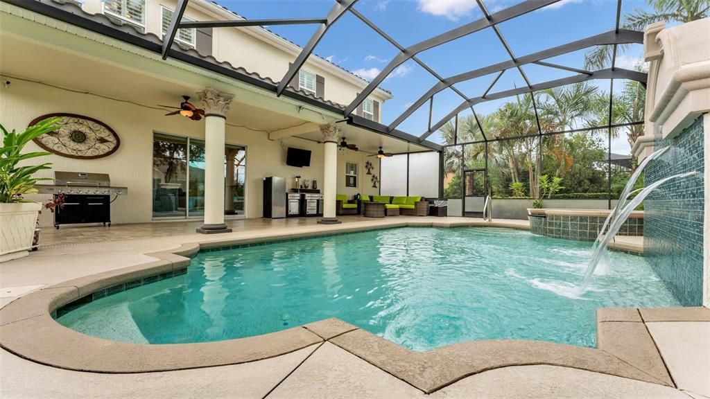 En Venta: $999,900 (5 camas, 4 baños, 4356 Pies cuadrados)