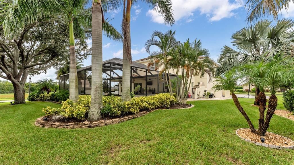 En Venta: $999,900 (5 camas, 4 baños, 4356 Pies cuadrados)