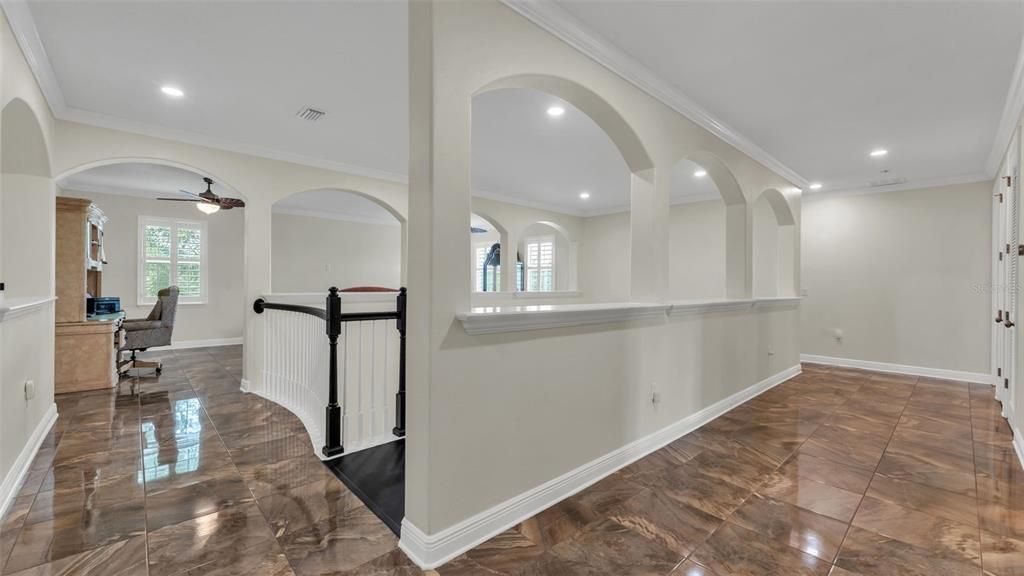 En Venta: $999,900 (5 camas, 4 baños, 4356 Pies cuadrados)