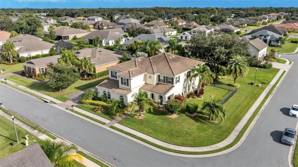 En Venta: $999,900 (5 camas, 4 baños, 4356 Pies cuadrados)