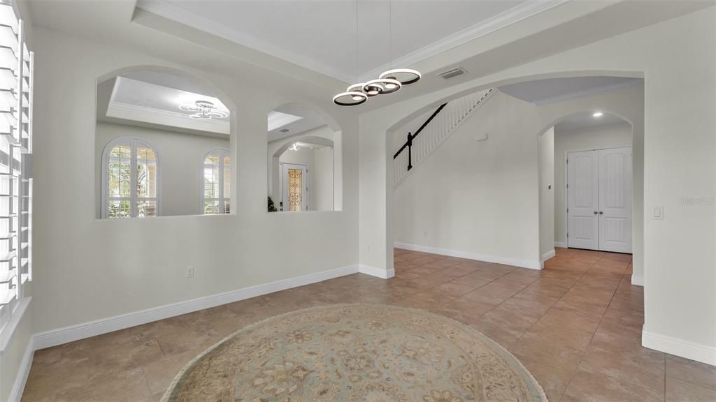 En Venta: $999,900 (5 camas, 4 baños, 4356 Pies cuadrados)