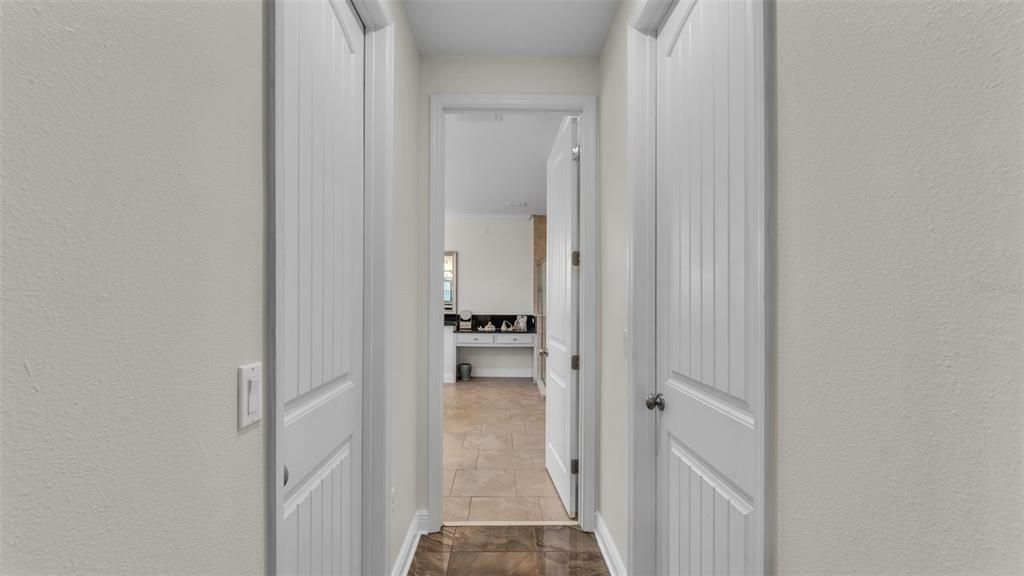 En Venta: $999,900 (5 camas, 4 baños, 4356 Pies cuadrados)