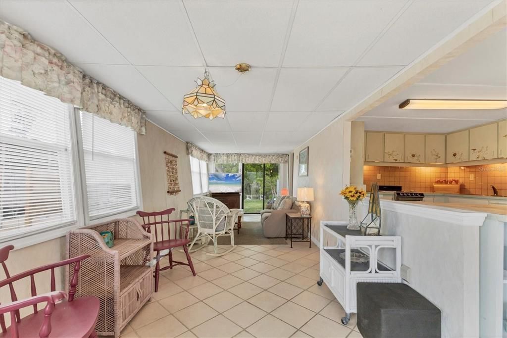 待售: $80,000 (1 贝兹, 1 浴室, 720 平方英尺)