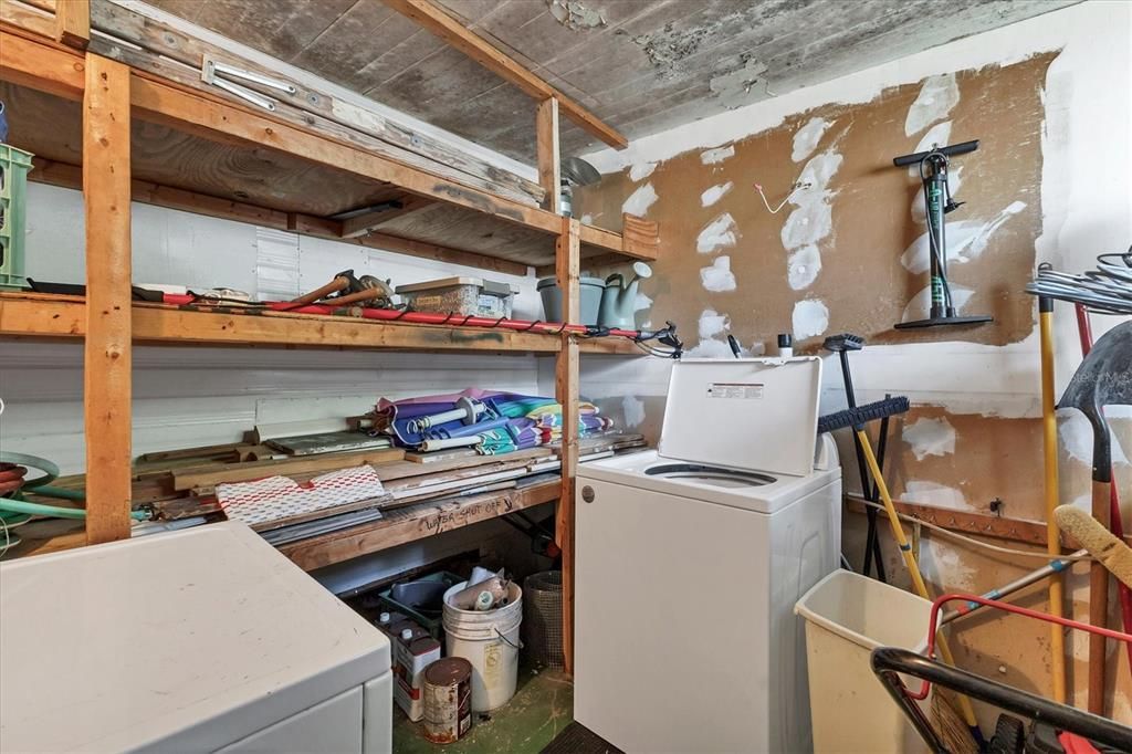 待售: $80,000 (1 贝兹, 1 浴室, 720 平方英尺)