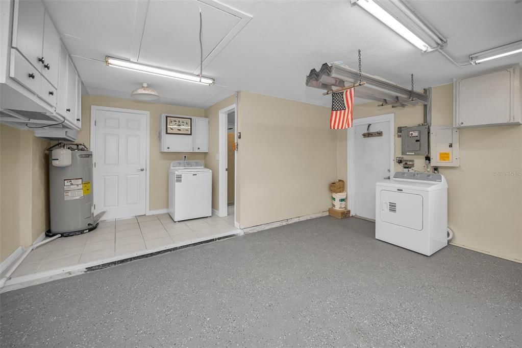 Active With Contract: $475,000 (2 beds, 2 baths, 1243 Square Feet)