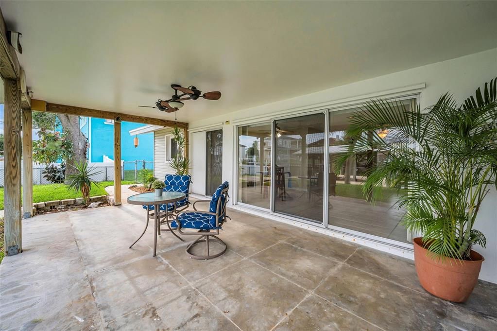 Active With Contract: $475,000 (2 beds, 2 baths, 1243 Square Feet)