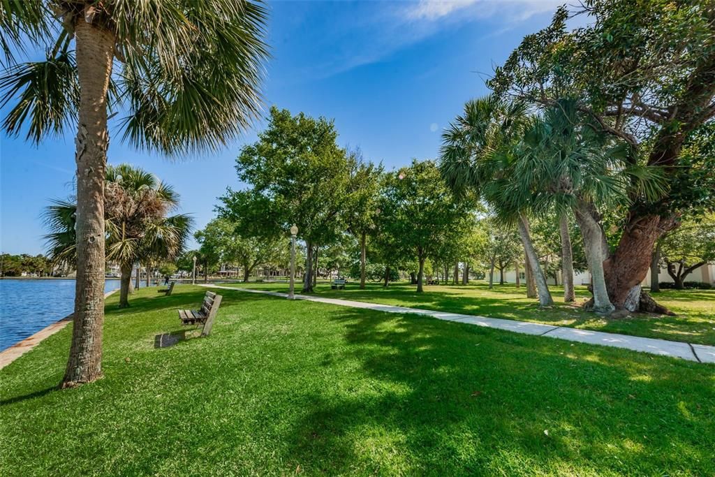 Active With Contract: $475,000 (2 beds, 2 baths, 1243 Square Feet)