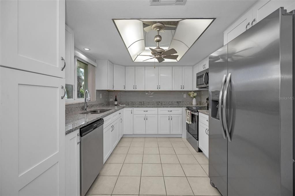 Active With Contract: $475,000 (2 beds, 2 baths, 1243 Square Feet)