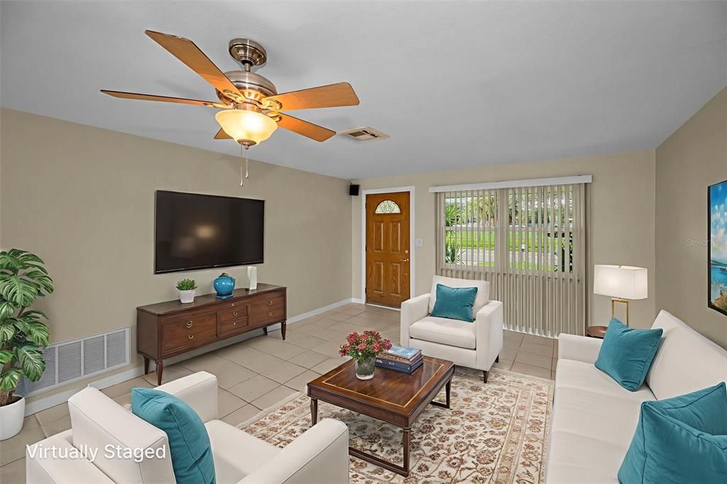 Active With Contract: $475,000 (2 beds, 2 baths, 1243 Square Feet)