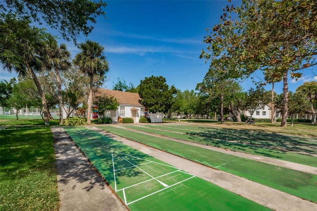 Active With Contract: $475,000 (2 beds, 2 baths, 1243 Square Feet)