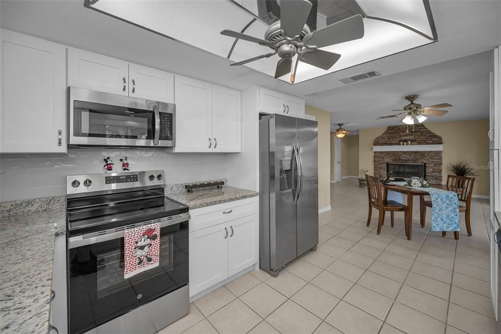 Active With Contract: $475,000 (2 beds, 2 baths, 1243 Square Feet)