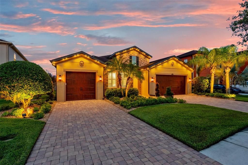 For Sale: $769,900 (4 beds, 3 baths, 2584 Square Feet)