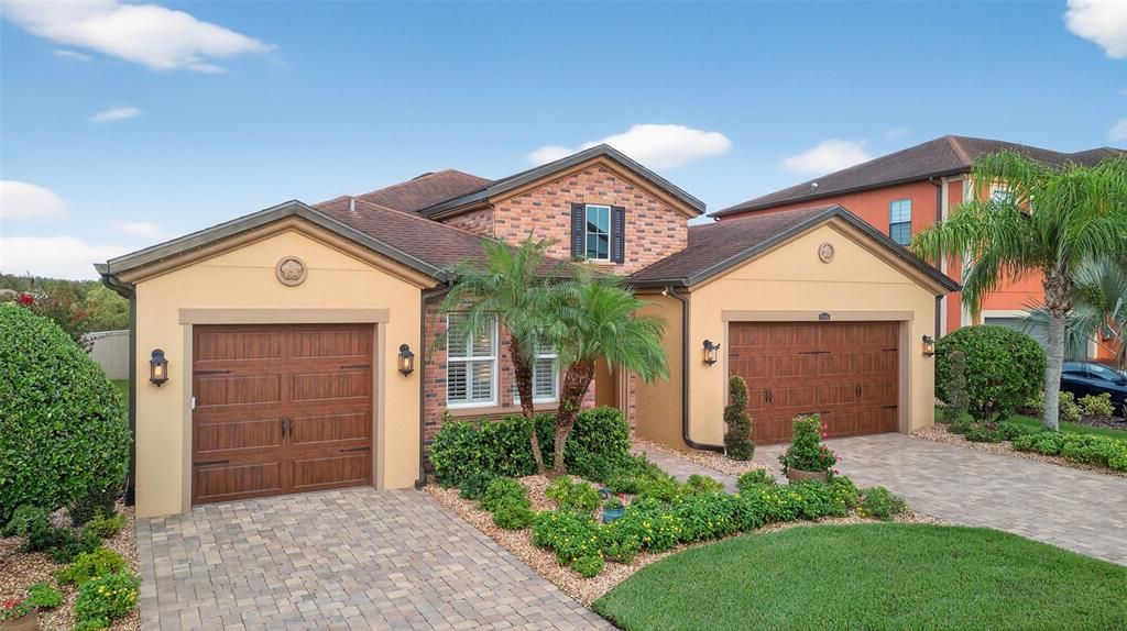 For Sale: $769,900 (4 beds, 3 baths, 2584 Square Feet)