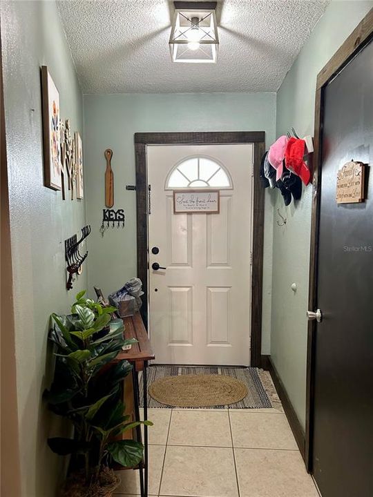 En Venta: $289,500 (3 camas, 2 baños, 2738 Pies cuadrados)