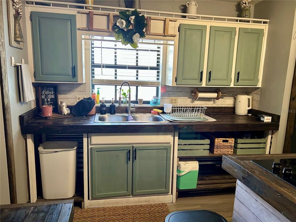 En Venta: $289,500 (3 camas, 2 baños, 2738 Pies cuadrados)