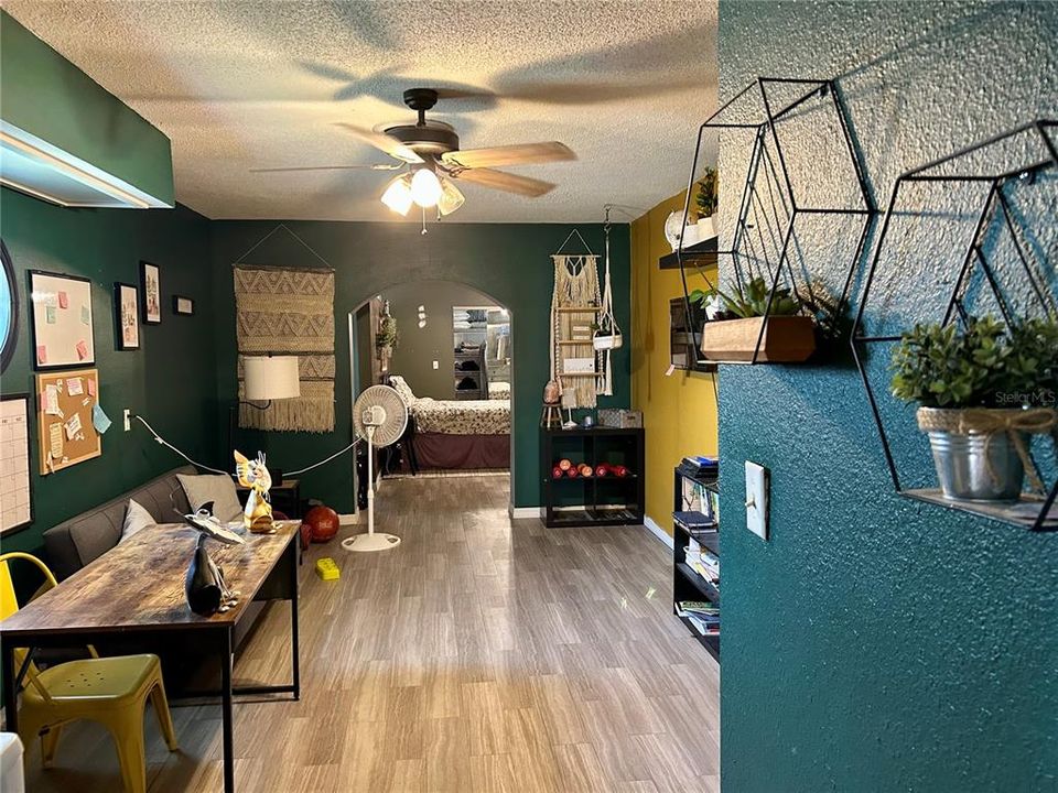 En Venta: $289,500 (3 camas, 2 baños, 2738 Pies cuadrados)