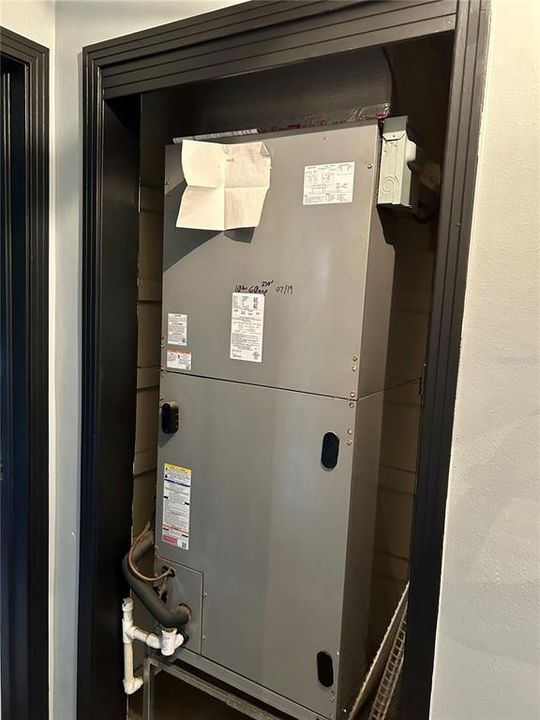 En Venta: $289,500 (3 camas, 2 baños, 2738 Pies cuadrados)