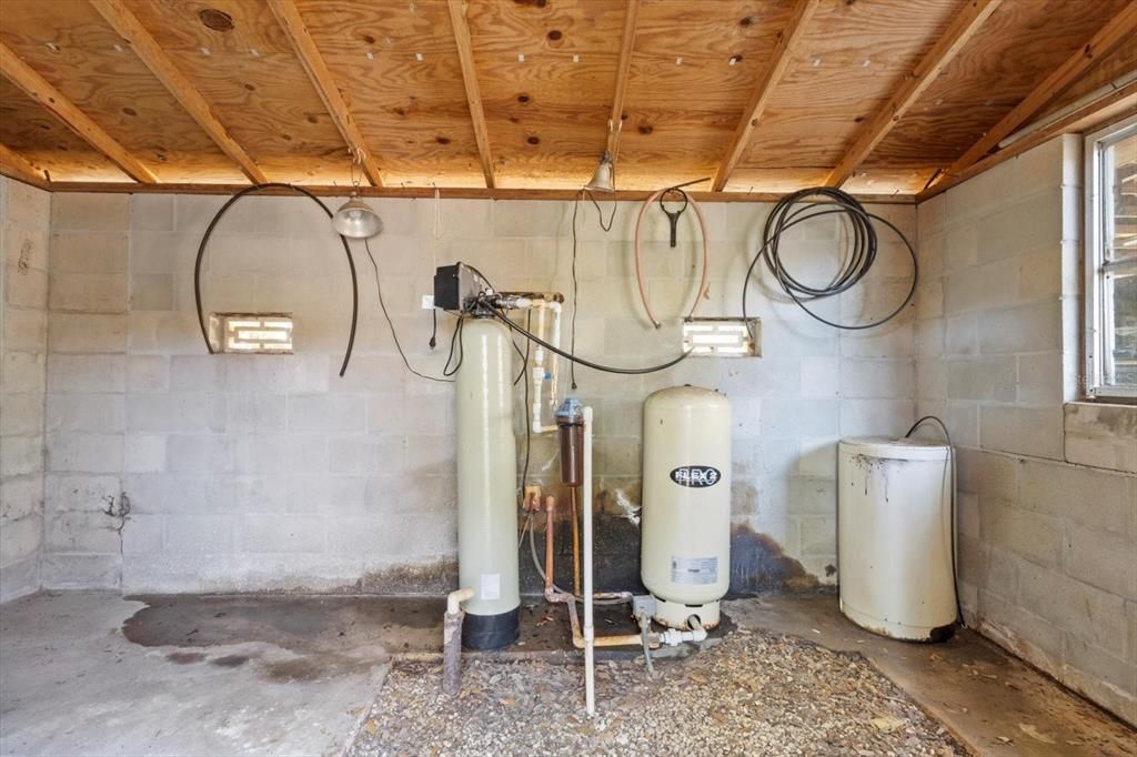 For Sale: $269,000 (4 beds, 3 baths, 1608 Square Feet)