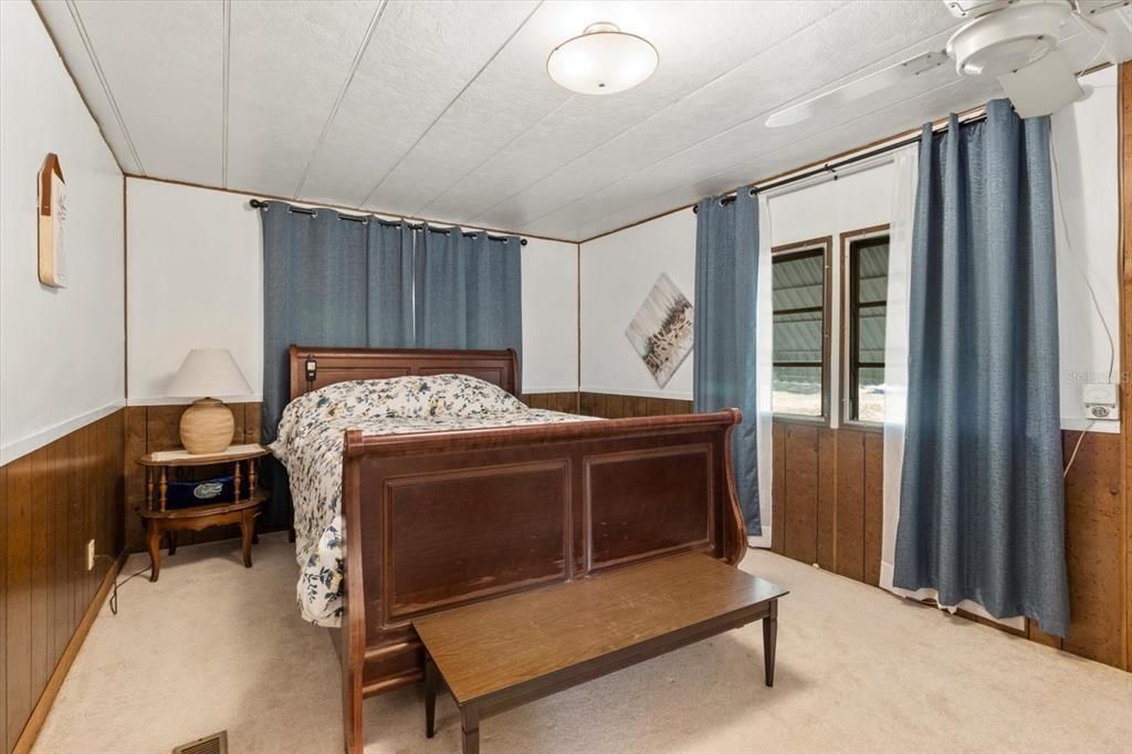 For Sale: $269,000 (4 beds, 3 baths, 1608 Square Feet)