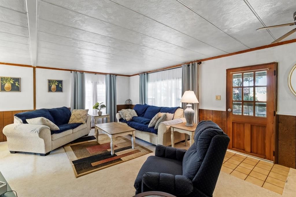 For Sale: $269,000 (4 beds, 3 baths, 1608 Square Feet)