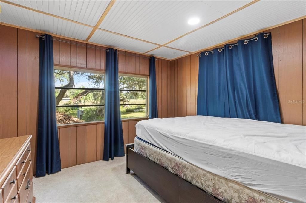 For Sale: $269,000 (4 beds, 3 baths, 1608 Square Feet)