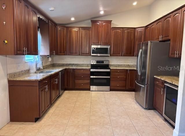 На продажу: $389,950 (3 спален, 2 ванн, 2133 Квадратных фут)