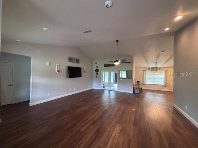 На продажу: $389,950 (3 спален, 2 ванн, 2133 Квадратных фут)