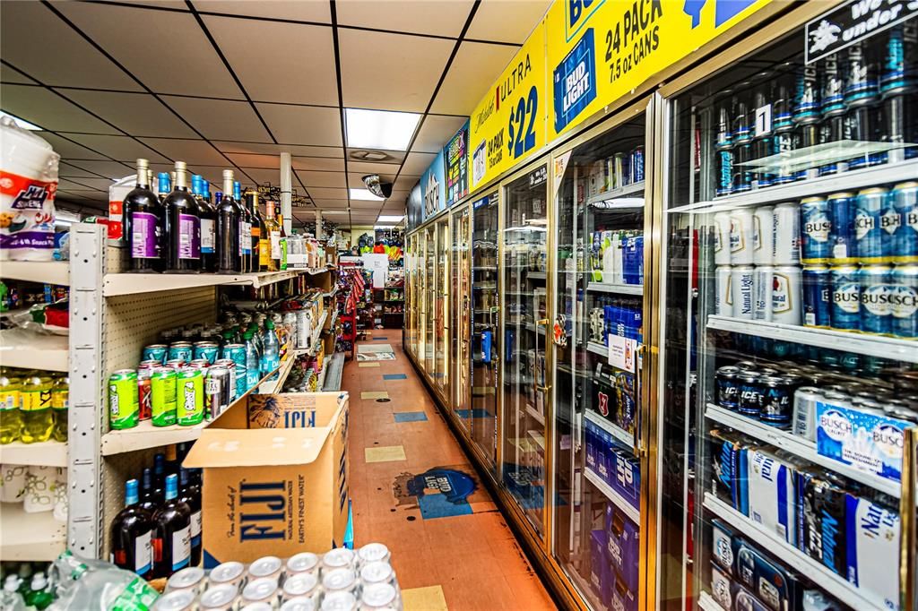 待售: $415,000 (0 贝兹, 0 浴室, 1960 平方英尺)