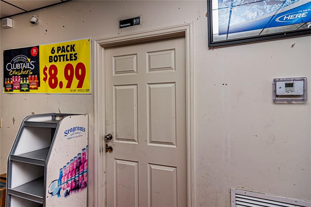 待售: $415,000 (0 贝兹, 0 浴室, 1960 平方英尺)