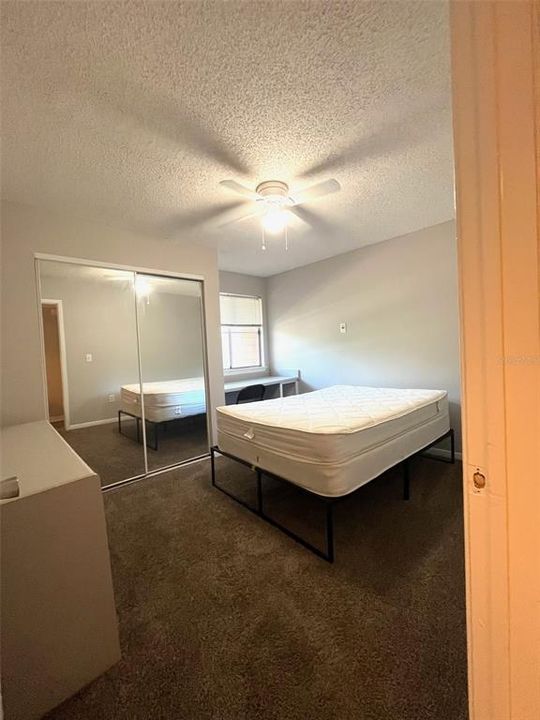 В аренду: $425 (4 спален, 2 ванн, 1177 Квадратных фут)