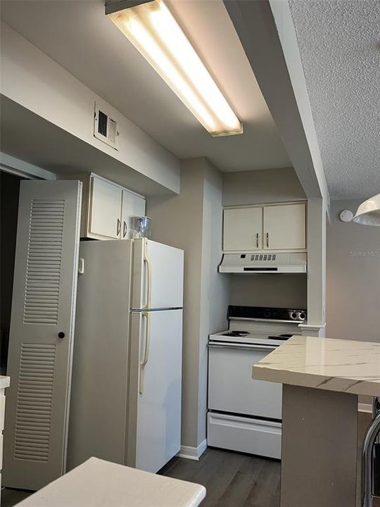 В аренду: $425 (4 спален, 2 ванн, 1177 Квадратных фут)